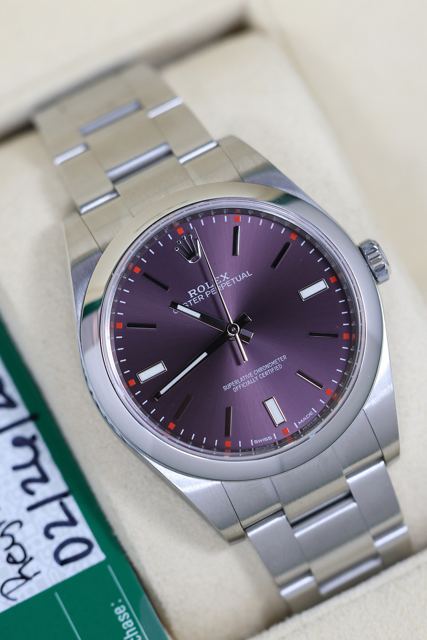 Часы Rolex  Oyster Perpetual 39Mm  114300