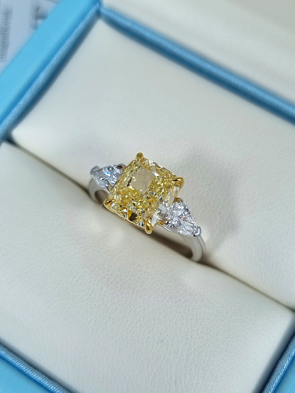 Украшение NO NAME  Кольцо С Бриллиантом 3,17 Ct. Fly/Vvs2   