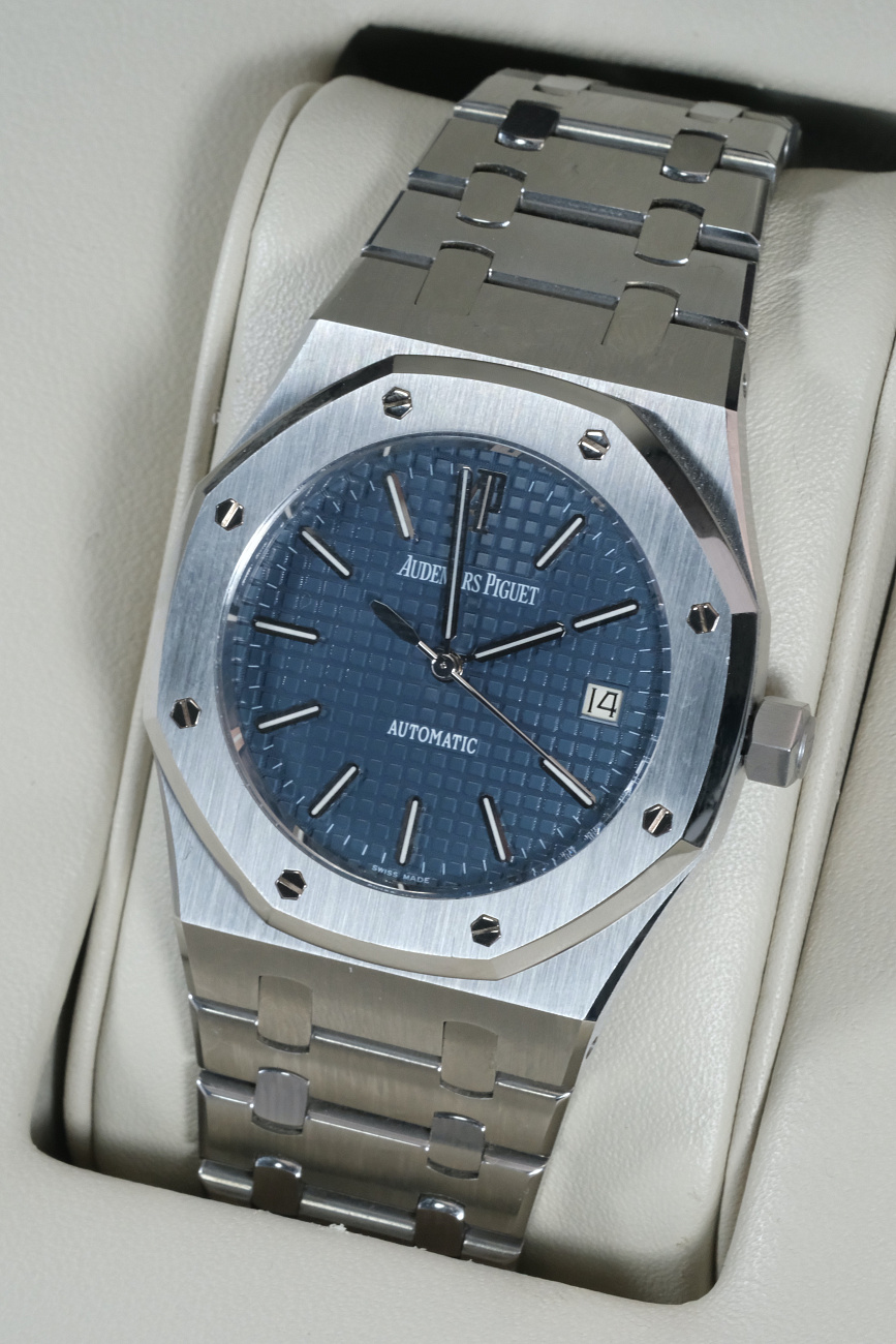 Audemars Piguet в наличии в Москве в &quot;Мануфактуре&quot;! 