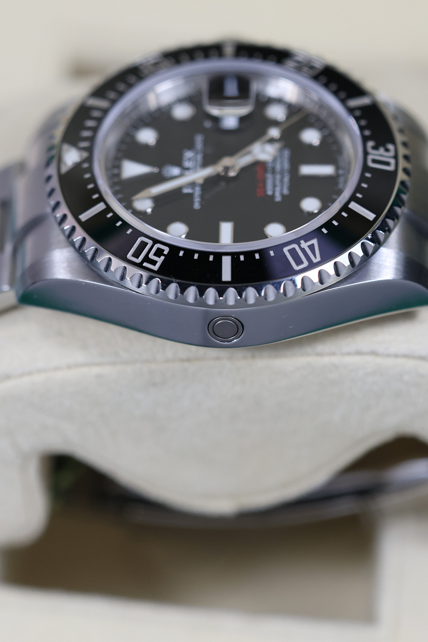 Часы Rolex  Sea Dweller 43Mm Red Line  126600-0002