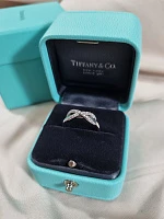 Украшение Tiffany &amp; Co  Infinity Diamond Ring   