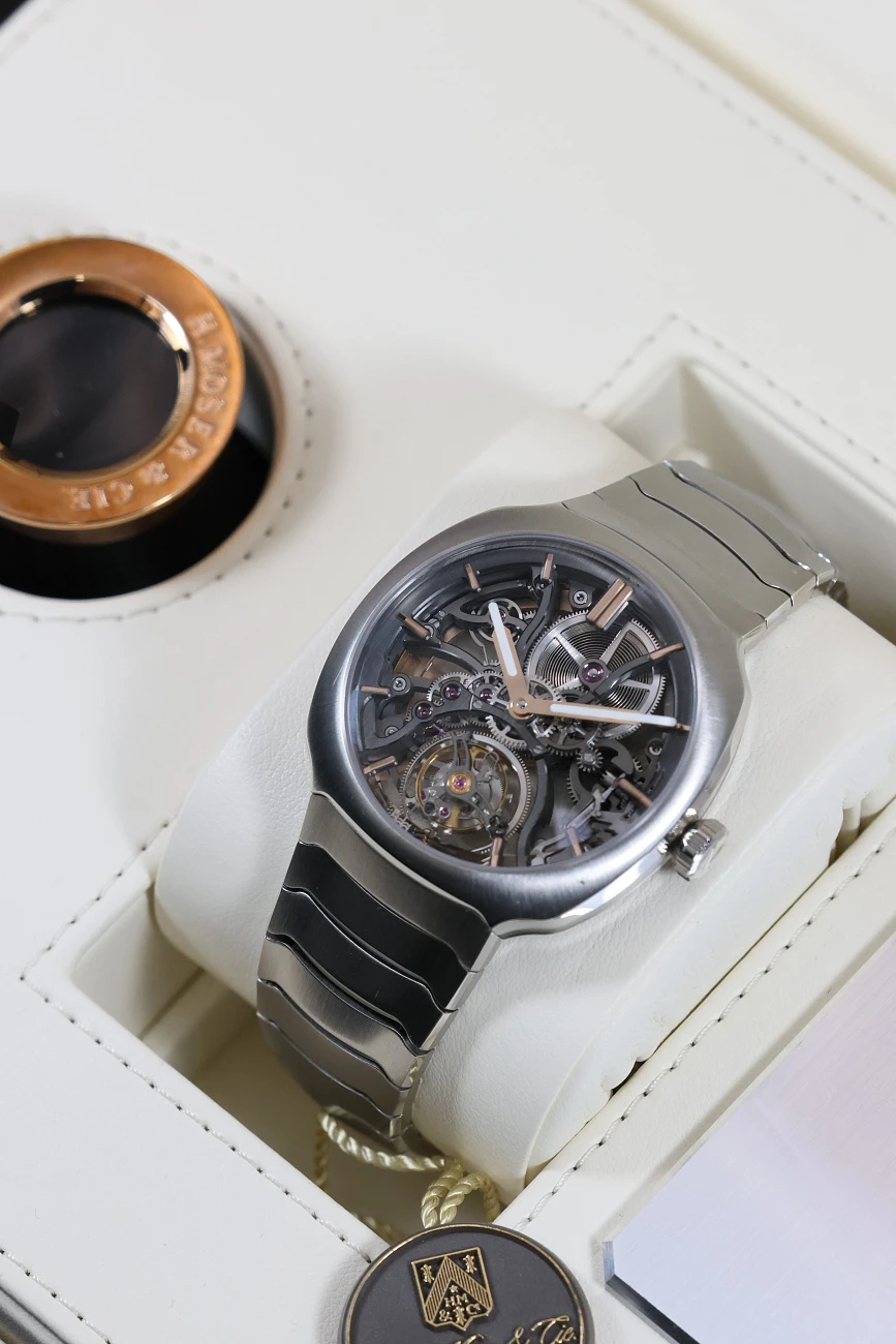 Часы H. Moser &amp; Cie  Streamliner Streamliner Tourbillon Skeleton  6814-1200