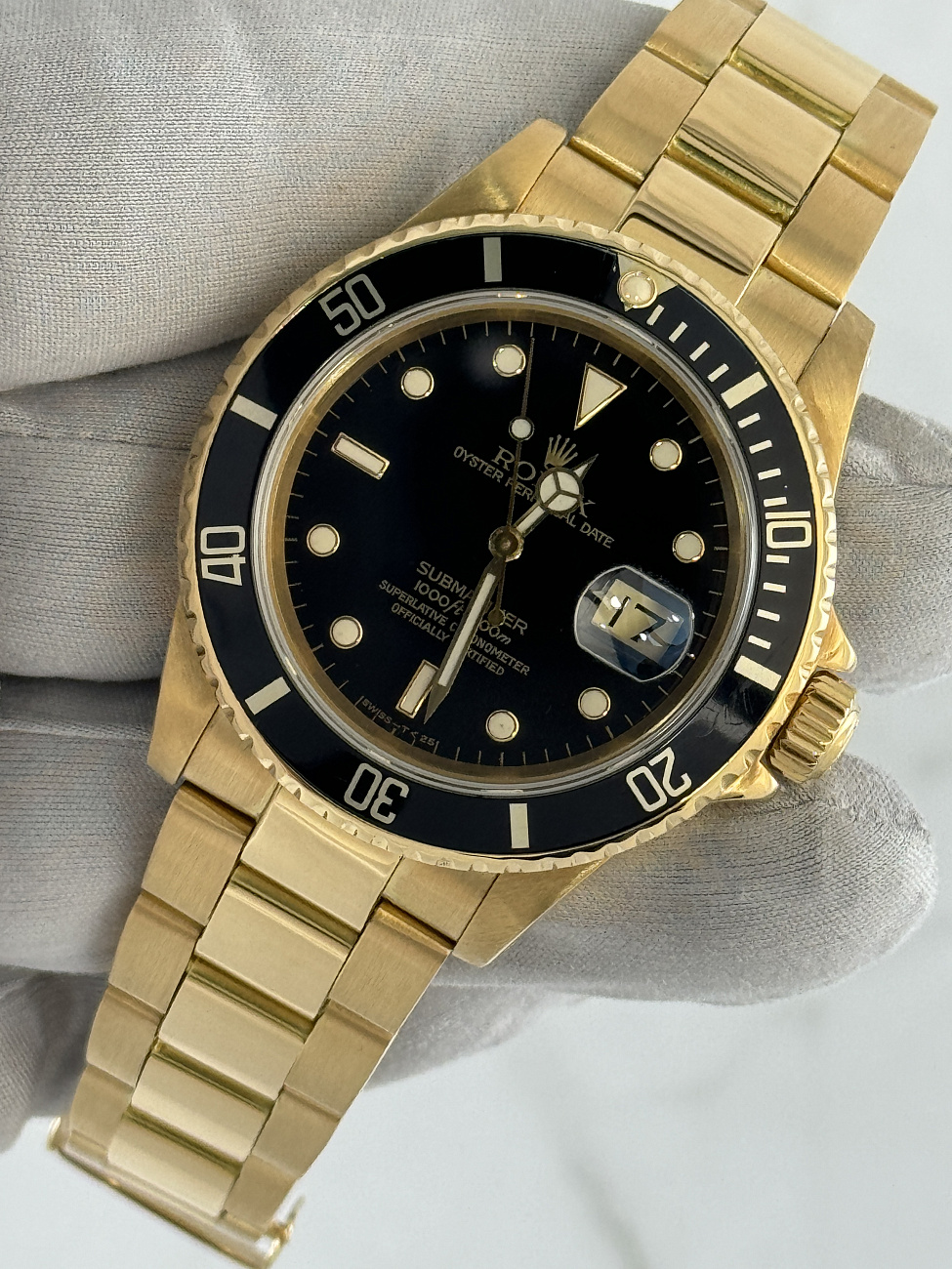 Часы Rolex  Submariner Yellow Gold Watch Black Dial  16618