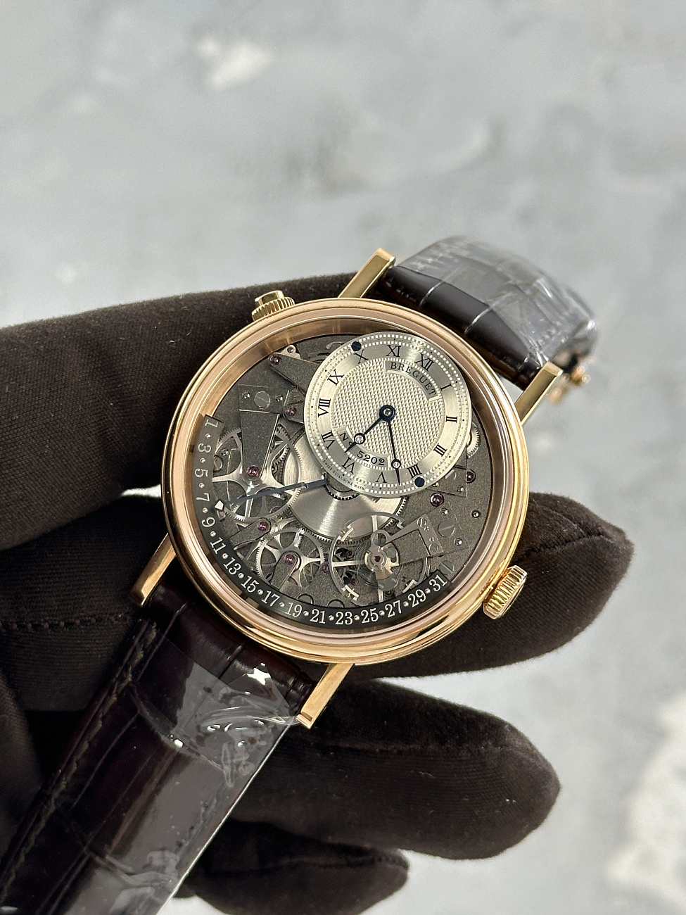 Часы Breguet  Traditional Rose Gold 40Mm  7597BR/G1/9WU