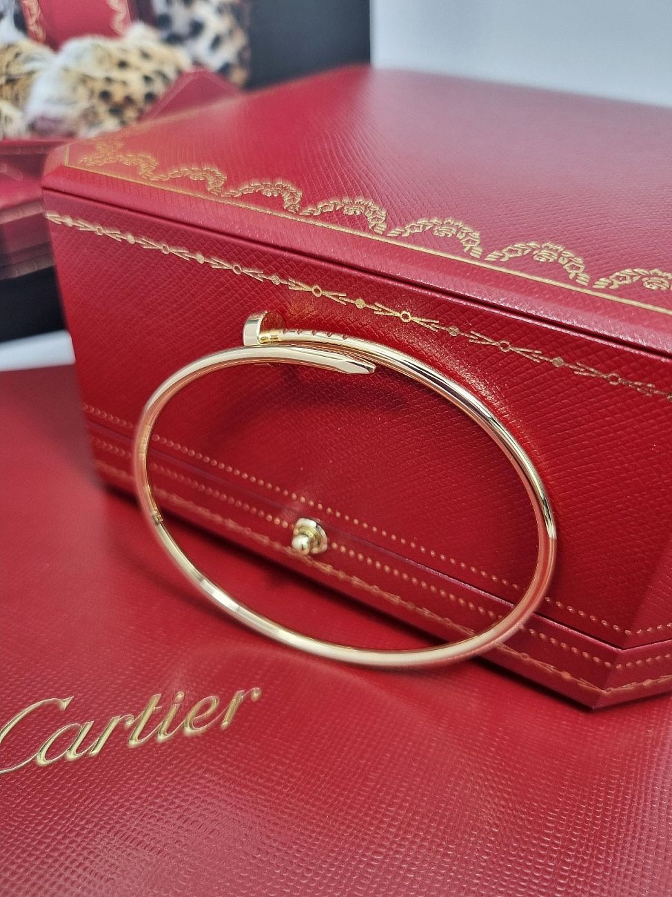 Украшение Cartier  Juste Un Clou Bracelet, Small Model, Yg  B6062617 