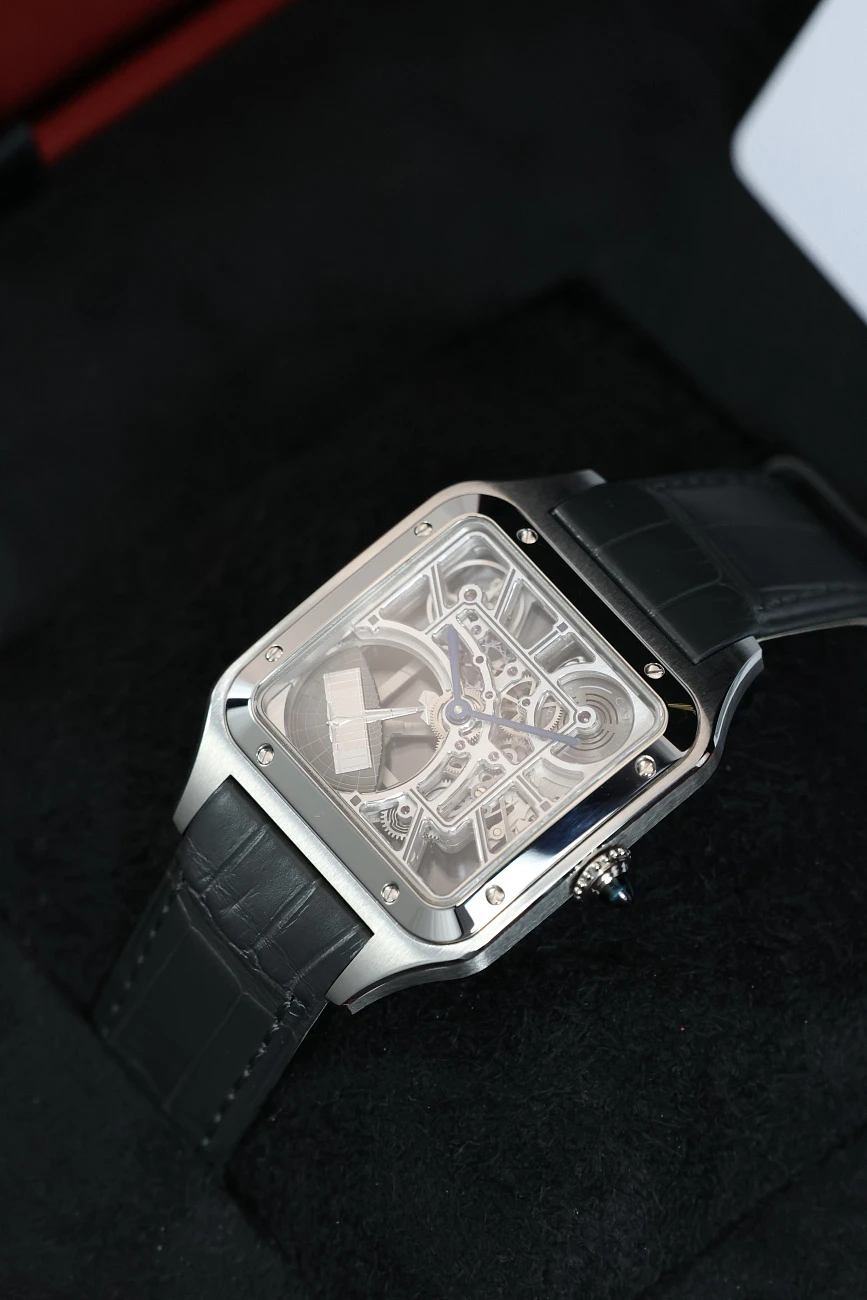 Часы Cartier  SANTOS-DUMONT SKELETON WATCH EQUIPPED WITH A MICRO-ROTOR  WHSA0032