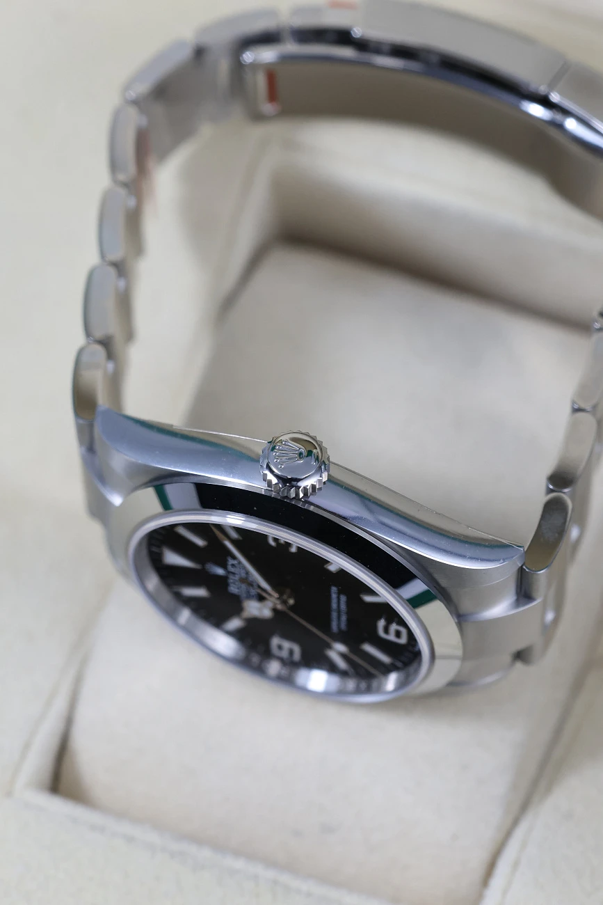 Часы Rolex  Explorer 40 mm "В ПЛЕНКАХ"  224270