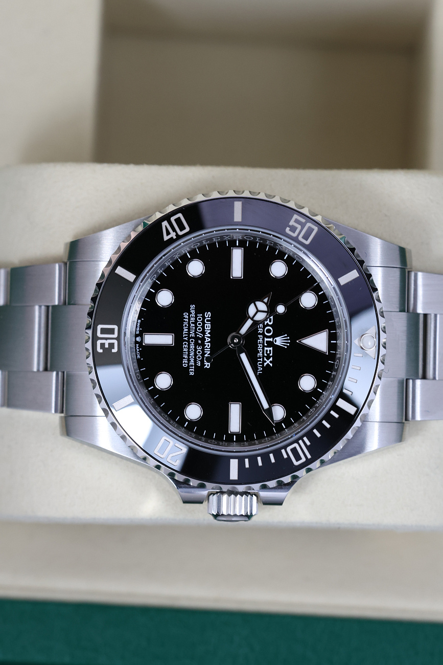 Часы Rolex  Submariner No Date Steel  124060