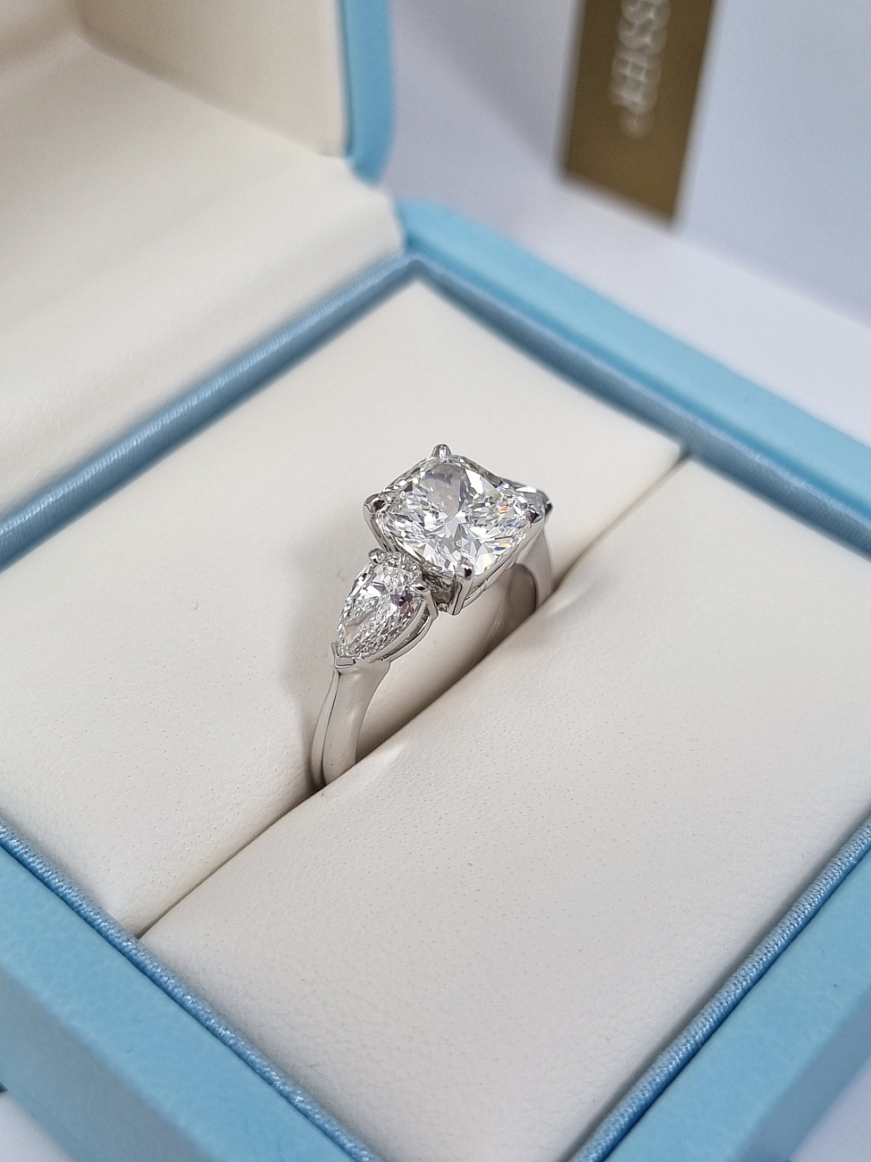 Украшение NO NAME  Кольцо С Бриллиантом 2,24 Ct. G/Vs2   