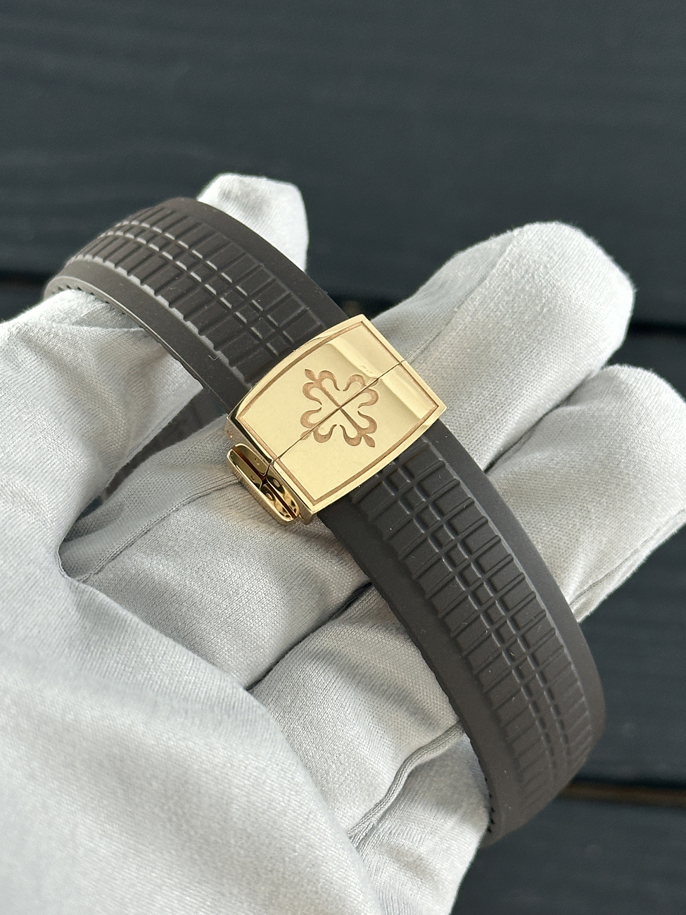 Часы Patek Philippe  -Aquanaut Rose Gold  5167R-001