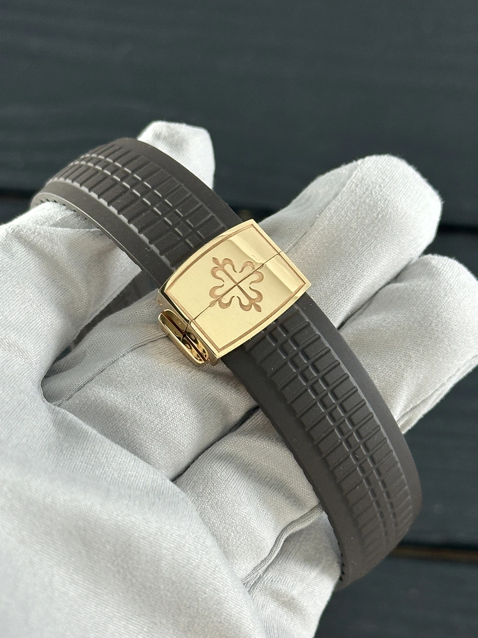 Часы Patek Philippe  -Aquanaut Rose Gold  5167R-001