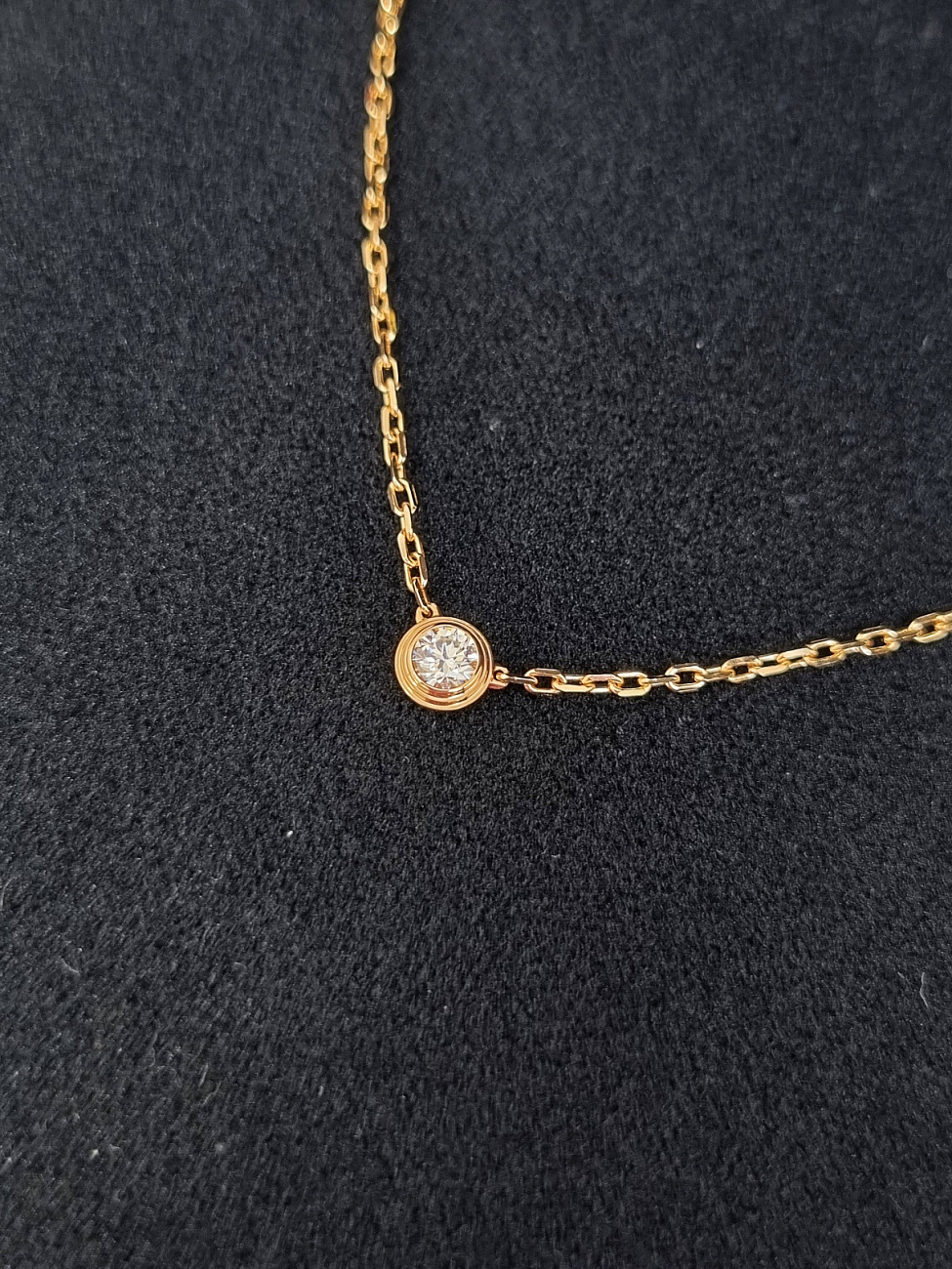 Украшение Cartier  D'amour Necklace, Small Model, Rg  B7215700 