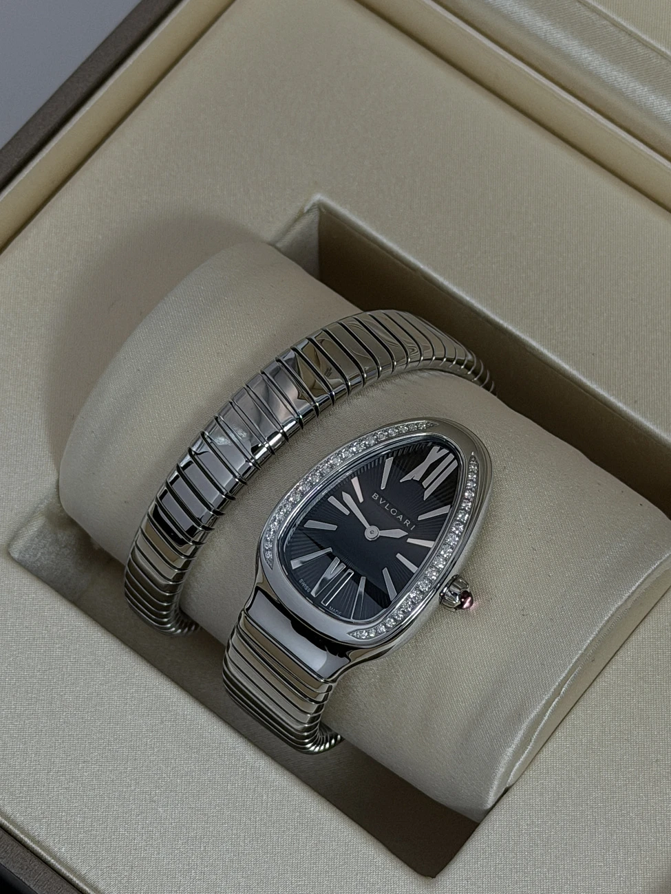 Часы Bvlgari  Serpenti Tubogas Steel And Diamonds  103524