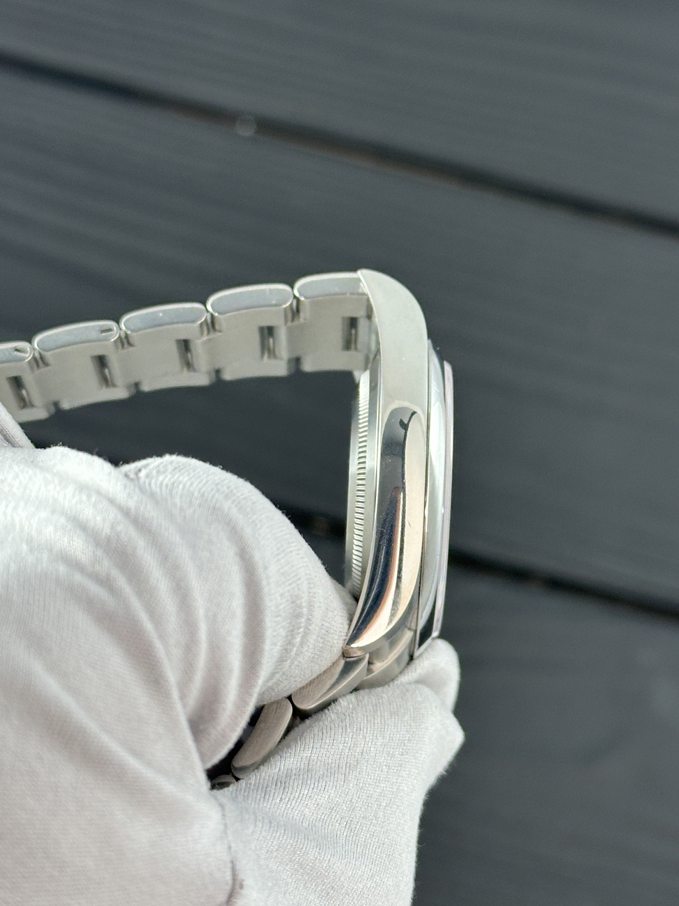 Часы Rolex  Oyster Perpetual 39Mm  114300