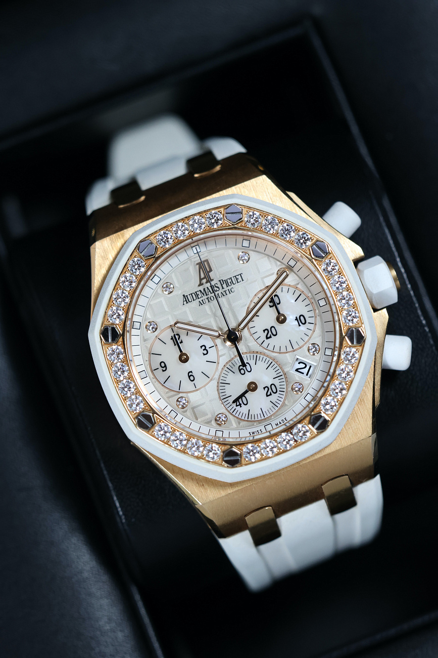Часы Audemars Piguet  Royal Oak Offshore Chronograph Ladies 38Mm Rose Gold  26048OK.ZZ.D010CA.01 