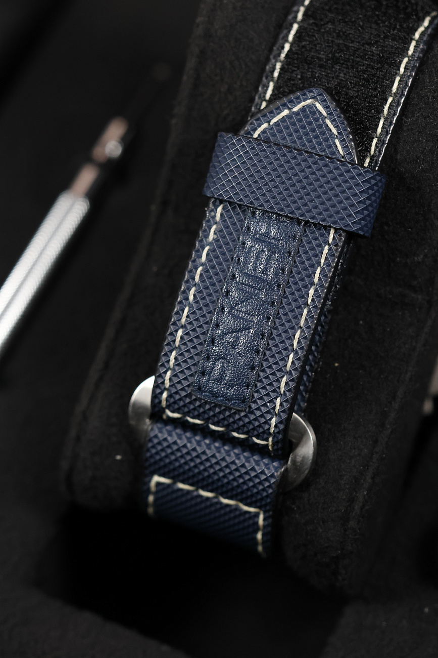 Часы Panerai  Luminor Marina 70 Years Anniversary. Гарантия 70 лет  PAM01117