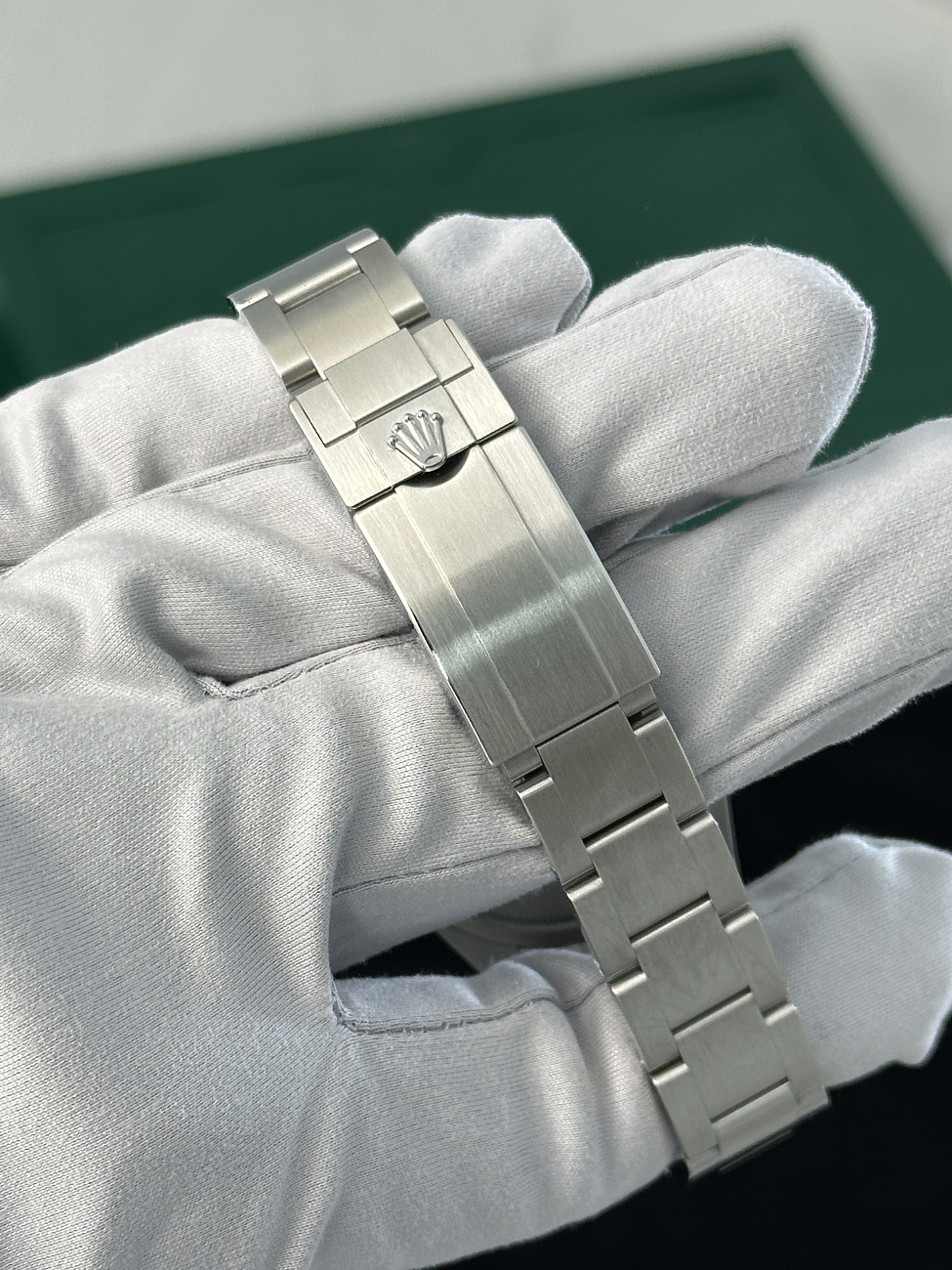 Часы Rolex  Explorer 36 Mm Steel  124270