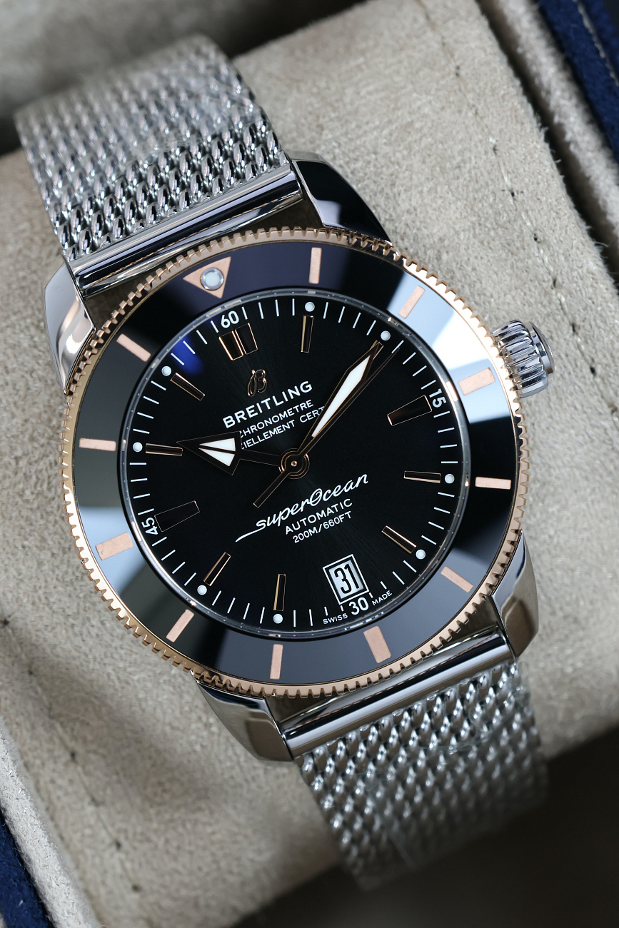 Часы Breitling  Superocean Heritage Automatic B20 Two Tone Black Dial 42  UB2010121B1A1