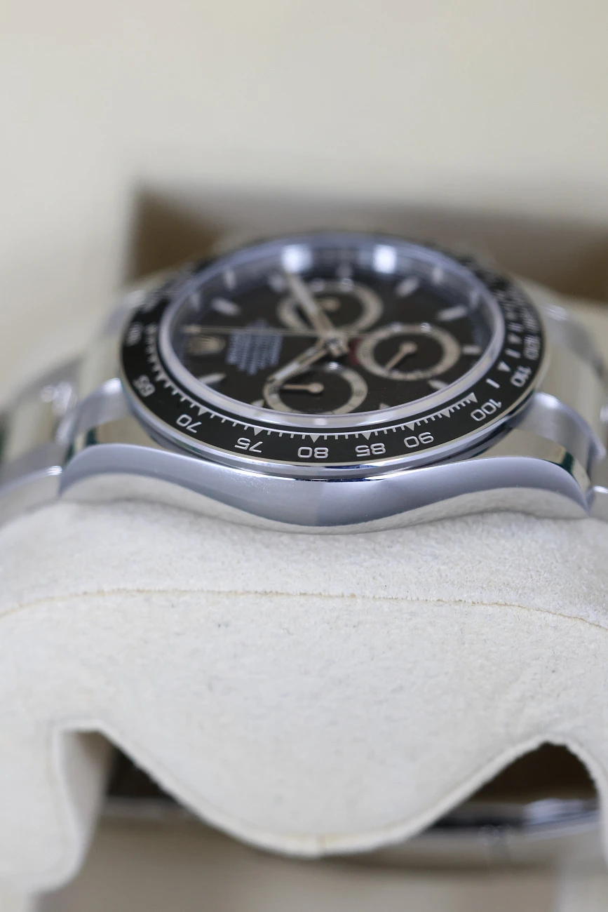 Часы Rolex  Cosmograph Daytona 40 mm Black Dial  126500LN