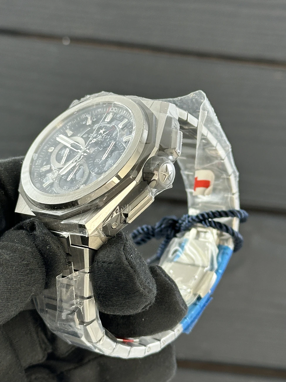 Часы Zenith  Dexy Extreme Titanium  95.9100.9004/01.L001