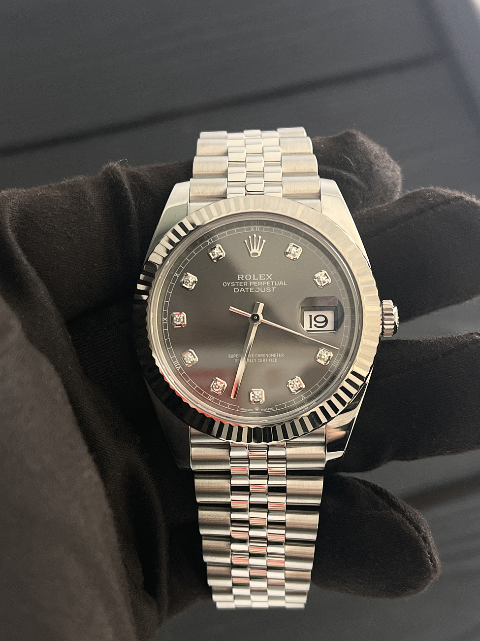 Часы Rolex  Datejust 41Mm Grey Dial Diamonds Jubilee  126334-0006