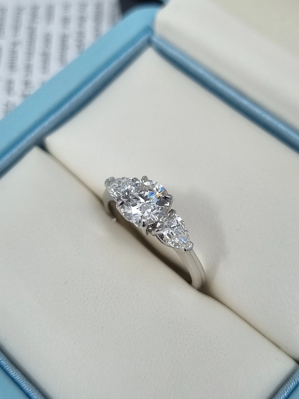 Украшение GIA  Кольцо с бриллиантом 1,03 ct. G/VVS2 (3 Excellent)   