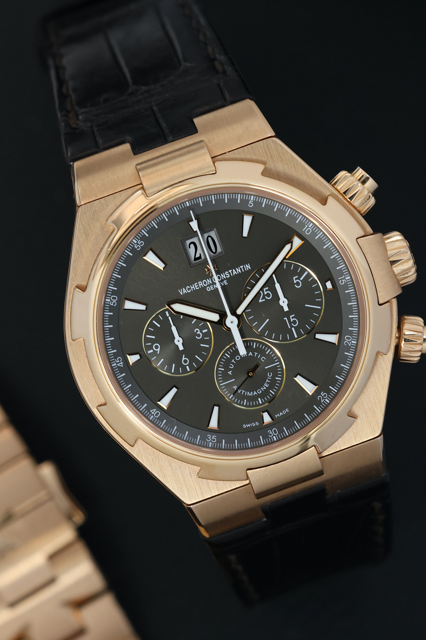 Часы Vacheron Constantin  Overseas Chronograph Rose Gold  49150/B01R-9338