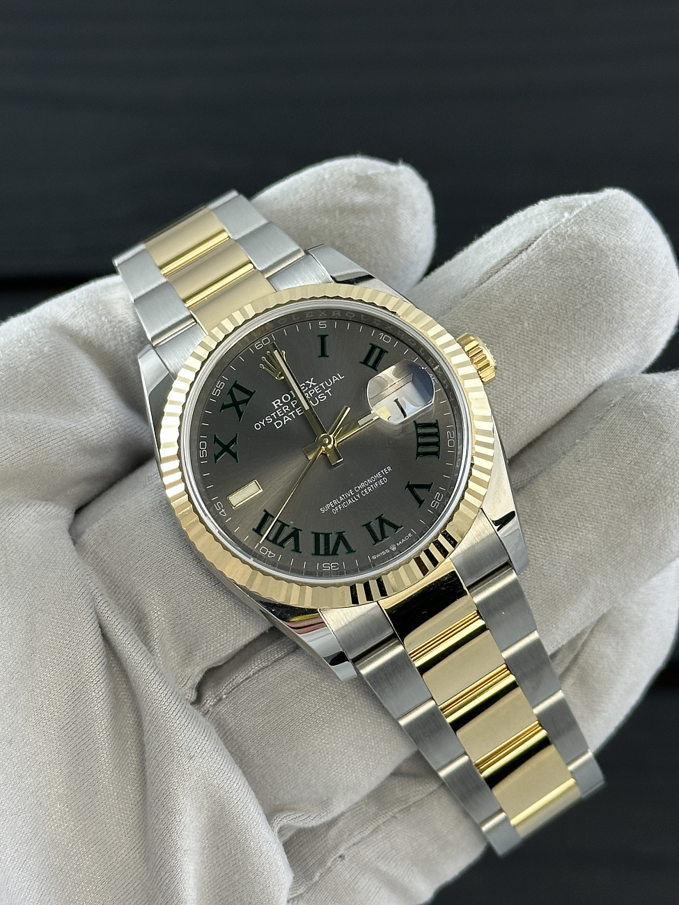 Часы Rolex  Datejust 36Mm Steel & Yellow Gold Wimbledon Dial  126233