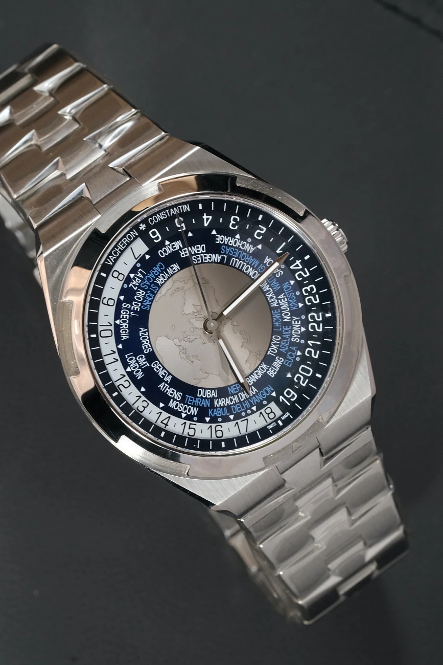Часы Vacheron Constantin  Overseas Worldtimer  7700V-110A-B172