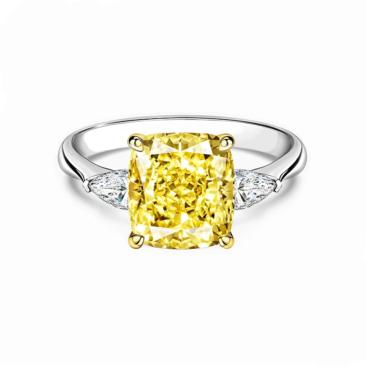 Украшение GIA  Кольцо С Бриллиантом 5,02 Ct. Fly/Vs2   