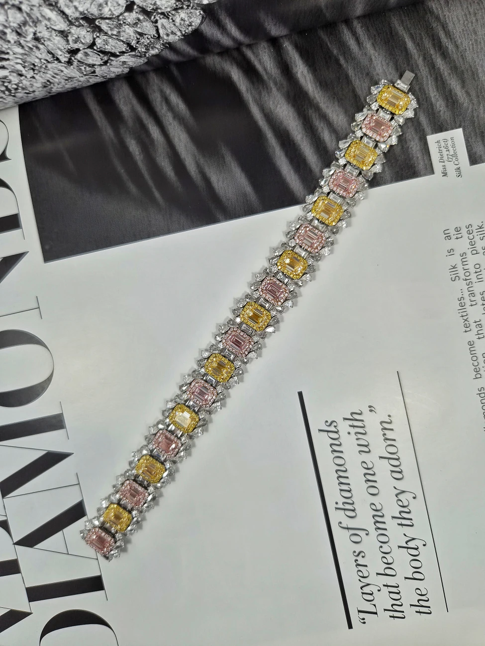 Украшение GIA  Браслет с бриллиантами 29,91 ct.    