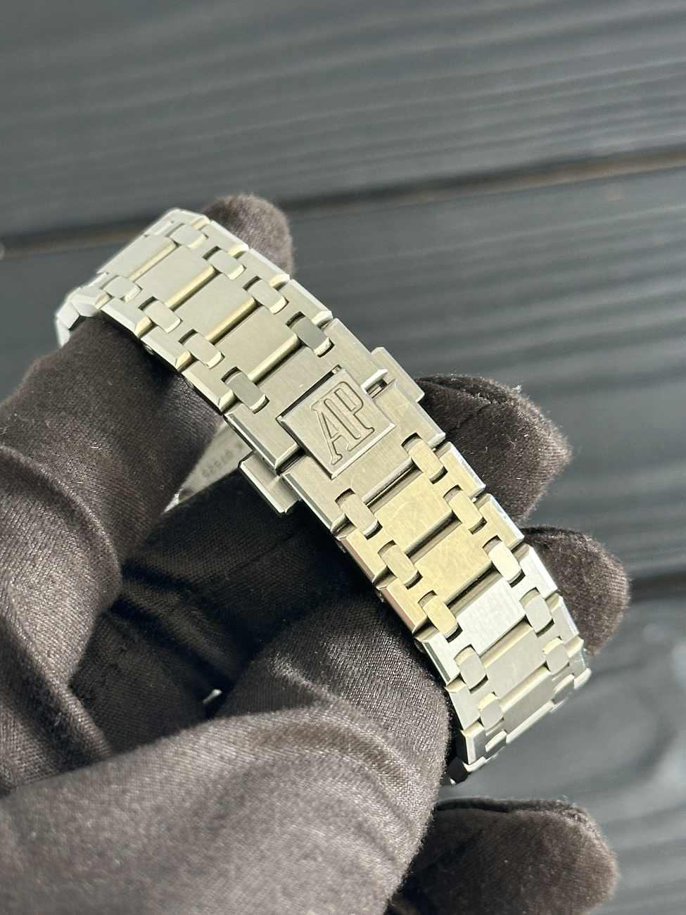 Часы Audemars Piguet  Royal Oak Jumbo 39 Mm Blue  15202ST.OO.1240ST.01