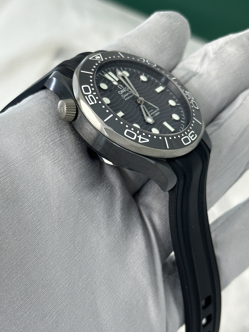 Часы Omega  Seamaster Diver 300M Co‑Axial Master Chronometer 43,5 Mm  210.92.44.20.01.001