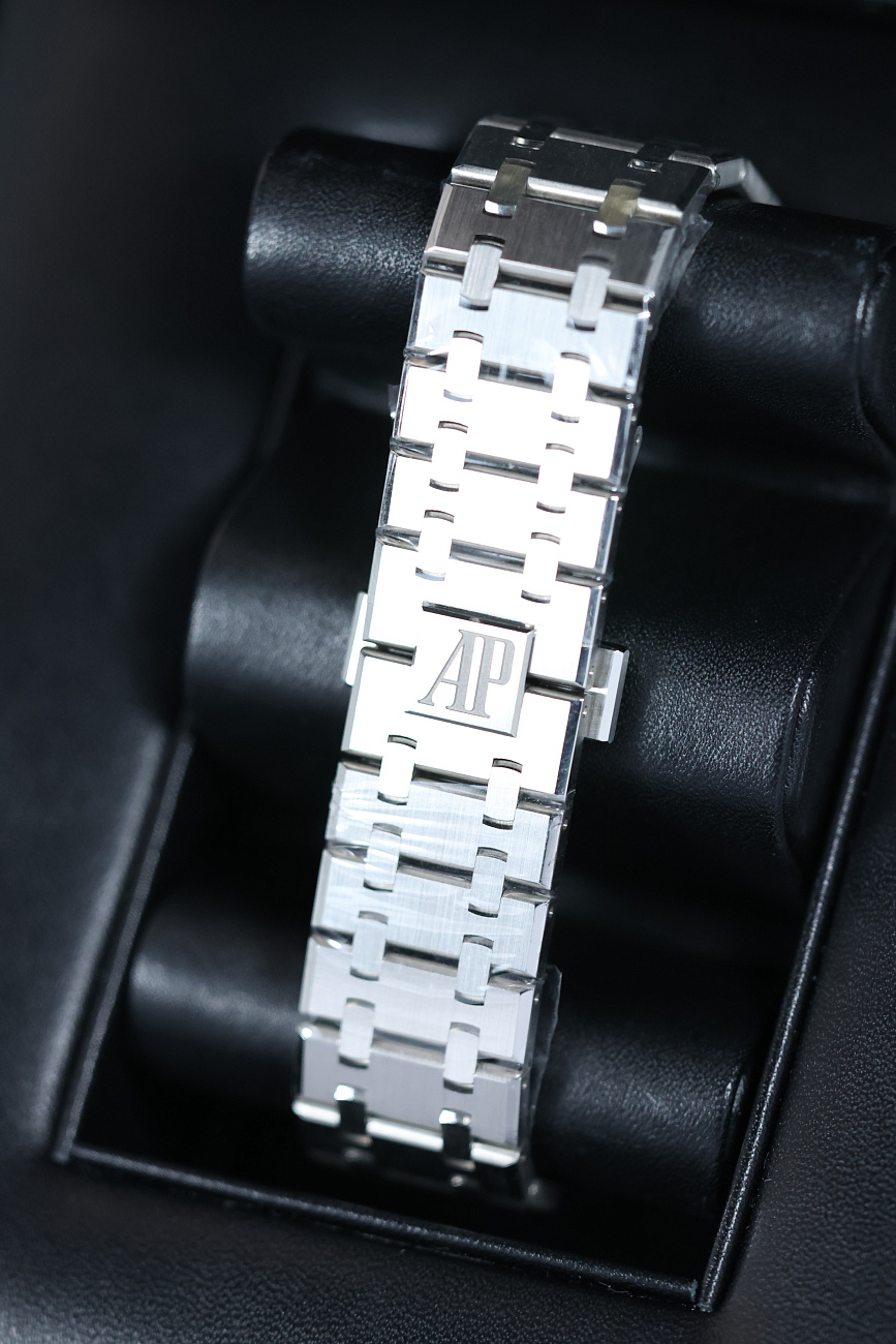Часы Audemars Piguet  Royal Oak Chronograph 41Mm Black Dial  26240ST.OO.1320ST.06