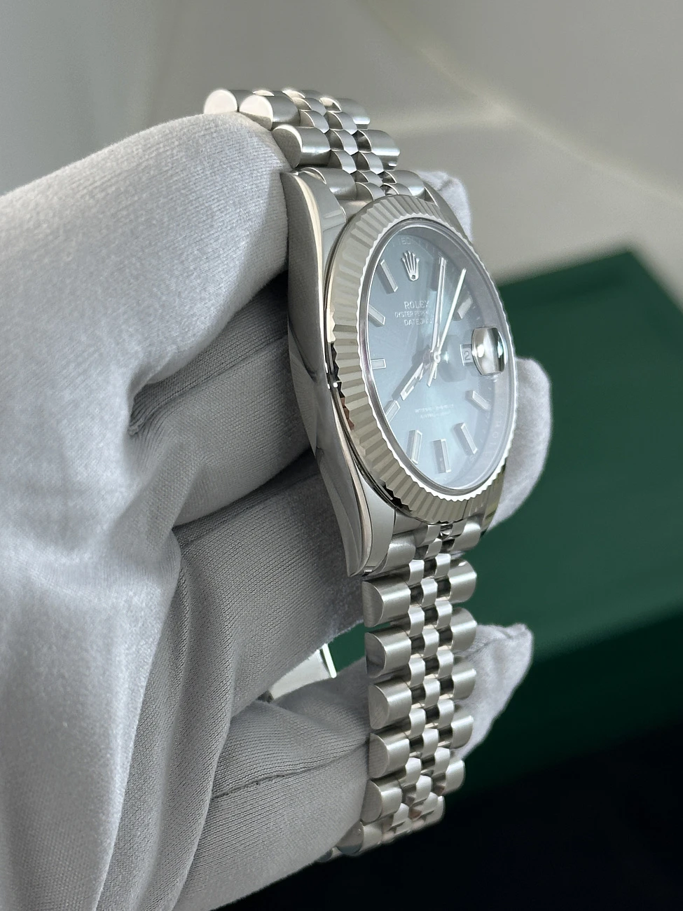 Часы Rolex  - Datejust 41Mm Mint Green 2023  126334-0028