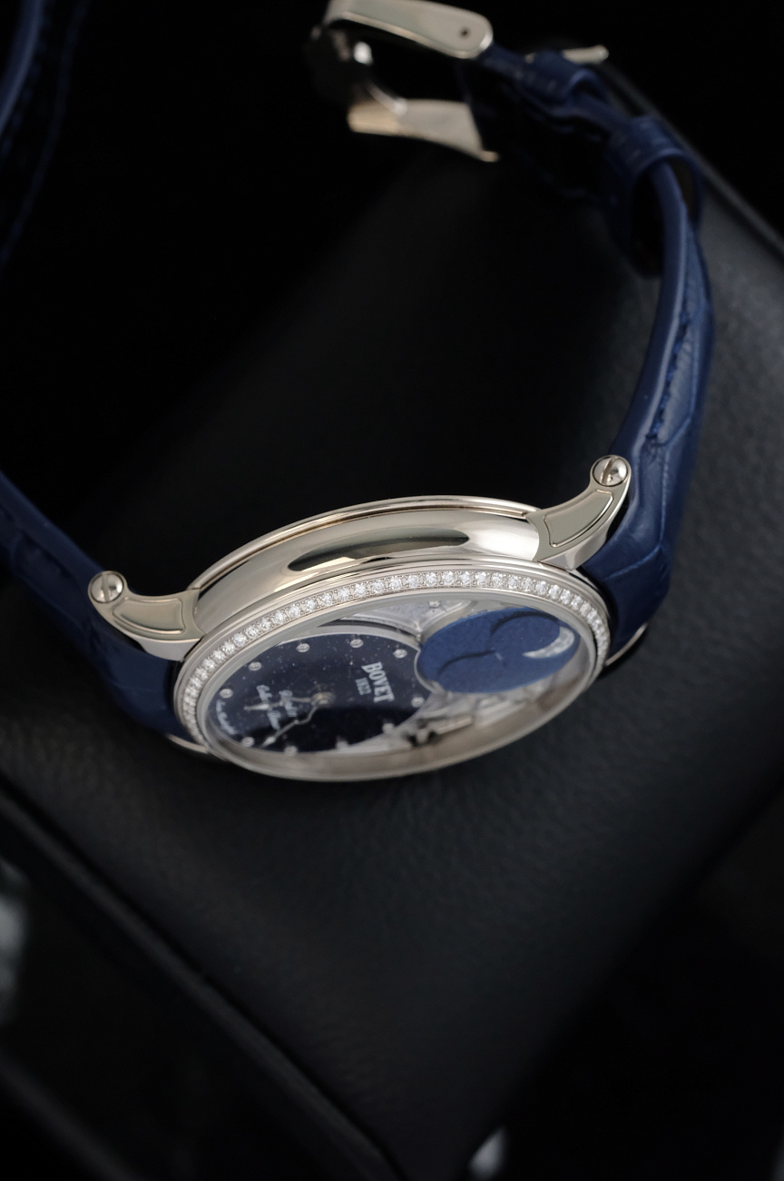 Часы Bovet  Dimier Recital 11 Miss Alexandra  R110014-SD1