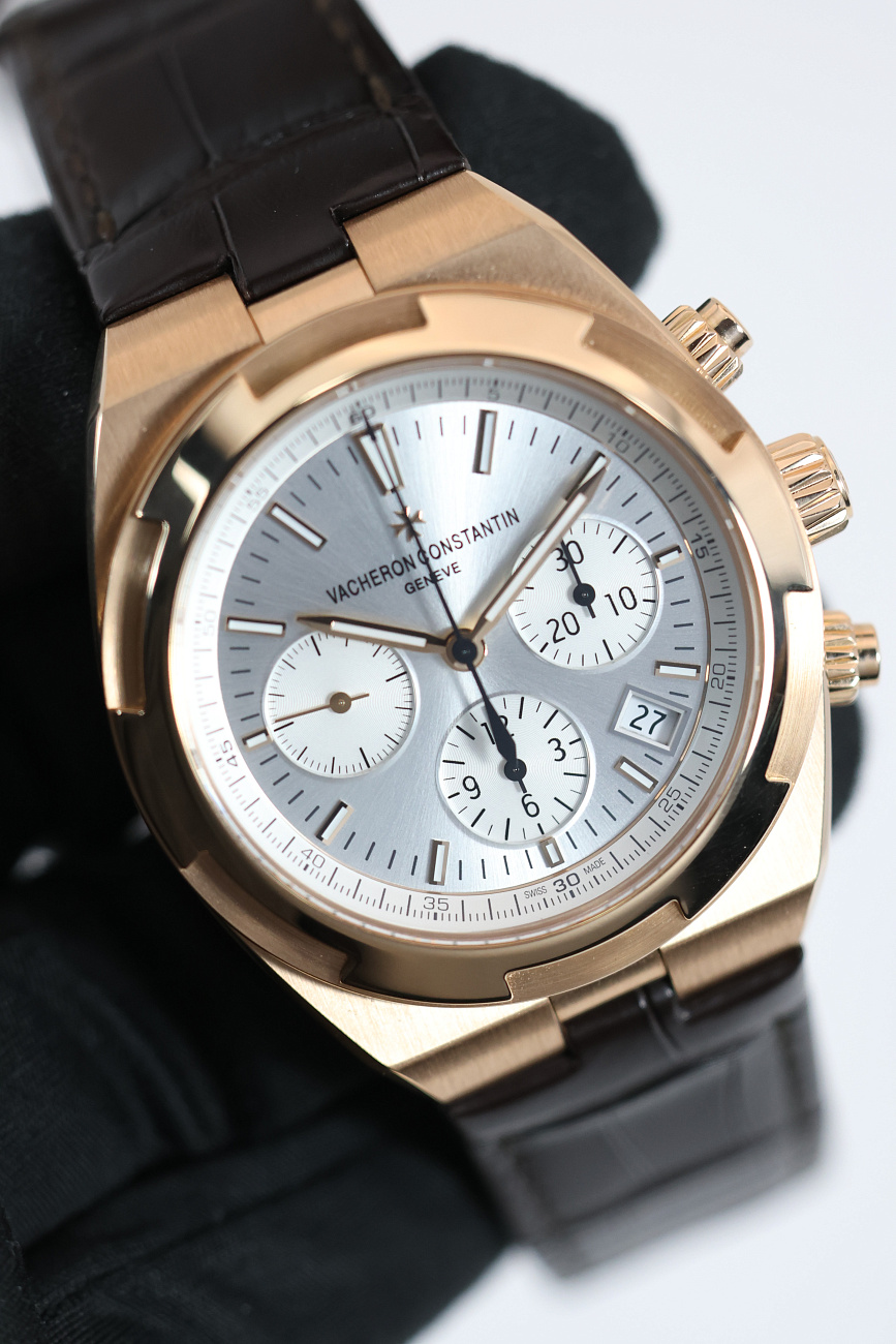 Часы Vacheron Constantin  Overseas Chronograph Rose Gold  5500V/000R-B074