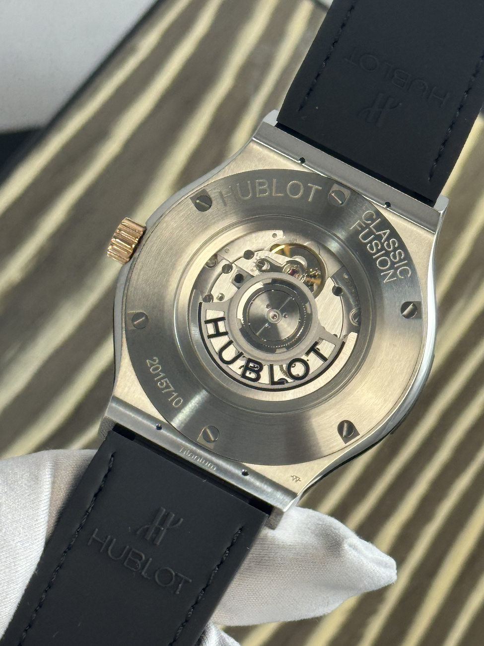 Часы Hublot  Classic Fusion Titanium King Gold 45Mm  511.NO.1181.LR