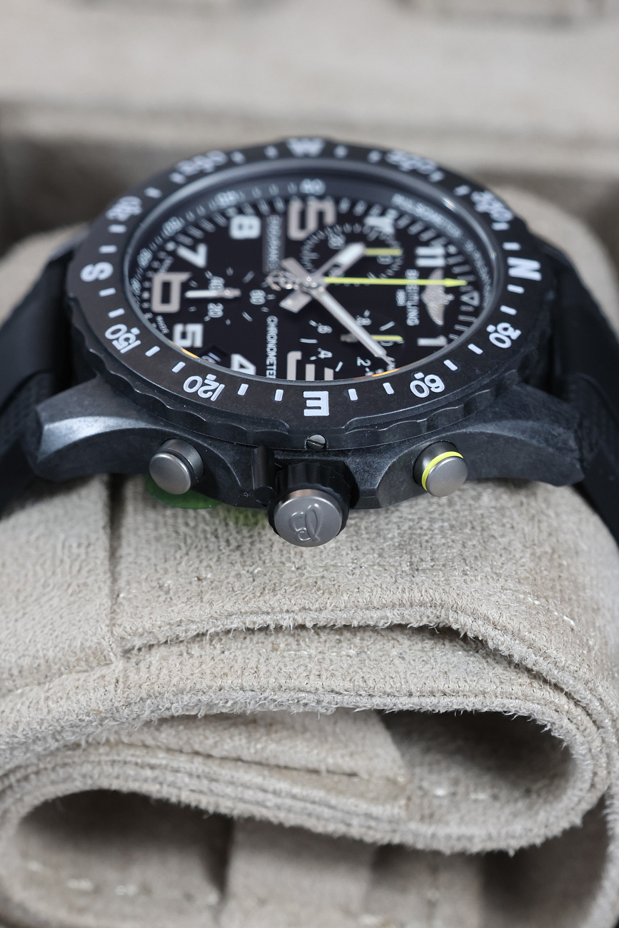 Часы Breitling  Endurance Pro Breitlight®  X82310E51B1S2