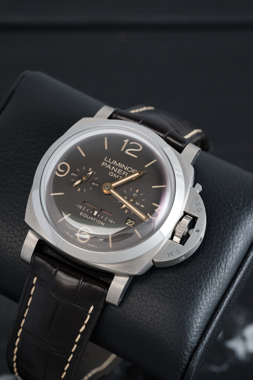 Часы Panerai  Luminor 1950 8 Days Equation Of Time Titanium  PAM00656