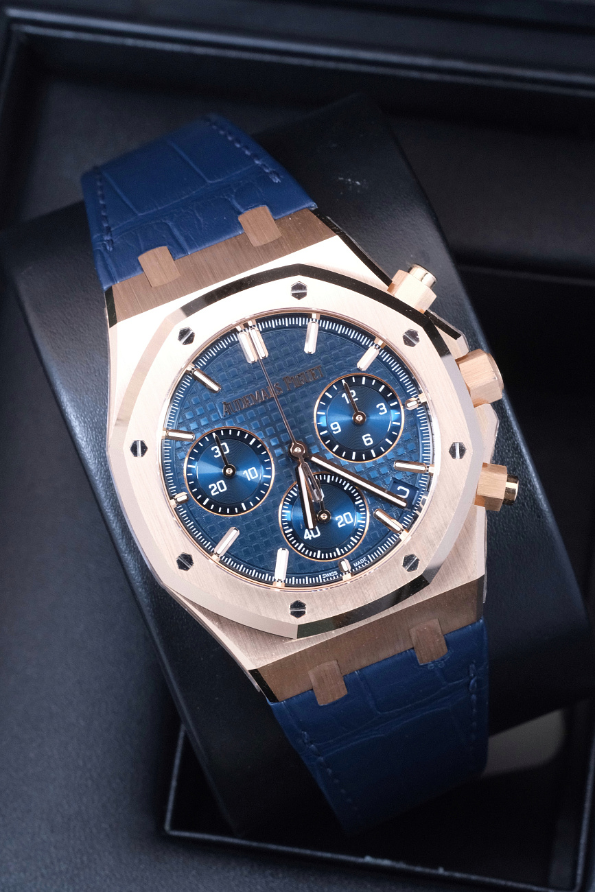 Часы Audemars Piguet  Royal Oak Chronograph 41Mm Blue Dial  26240OR.OO.D315CR.02