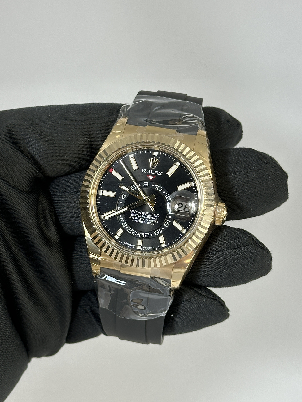 Часы Rolex  - Oyster Perpetual Sky-Dweller Yellow Gold Oysterflex  336238-0002