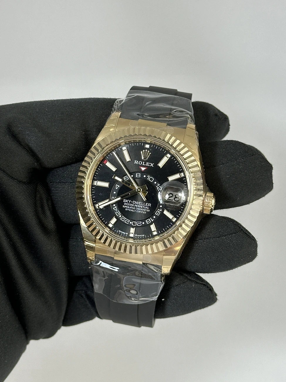 Часы Rolex  - Oyster Perpetual Sky-Dweller Yellow Gold Oysterflex  336238-0002