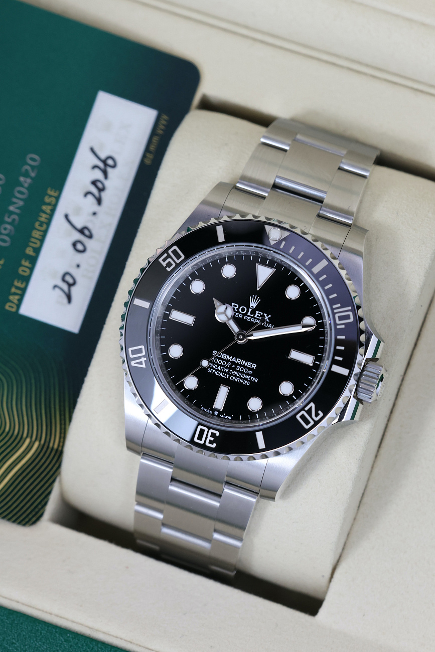 Часы Rolex  Submariner No Date Steel  124060
