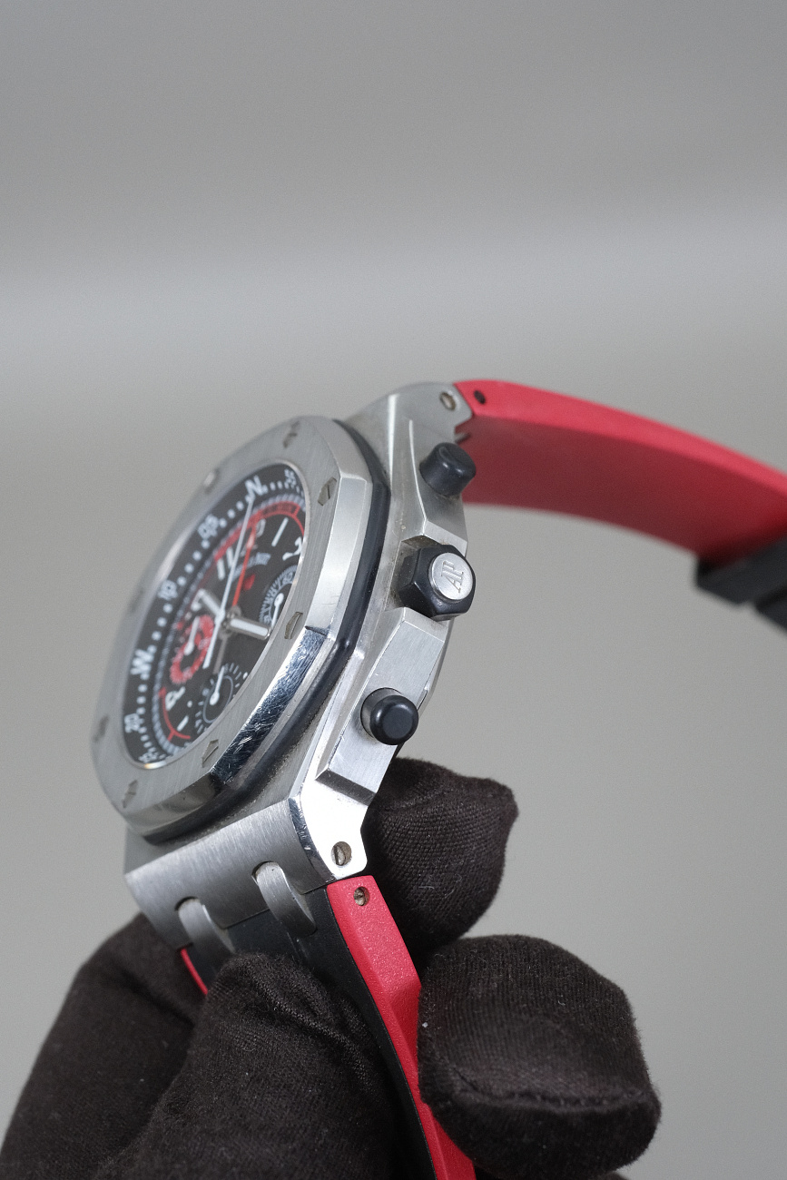 Часы Audemars Piguet  Audemars Piguet Royal Oak Offshore Alinghi Polaris  26040ST.00.D002CA.01