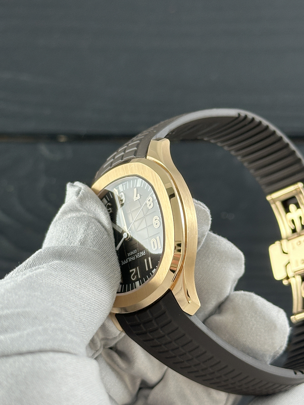 Часы Patek Philippe  -Aquanaut Rose Gold  5167R-001