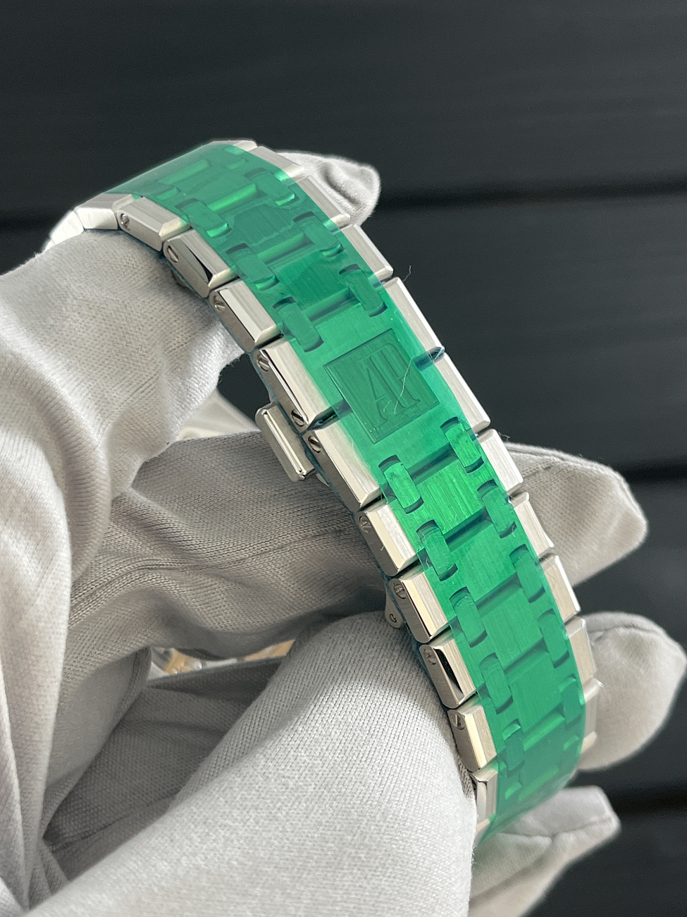 Часы Audemars Piguet  Royal Oak Perpetual Calendar 41Mm White Gold Burgundy  26574BC.OO.1220BC.01