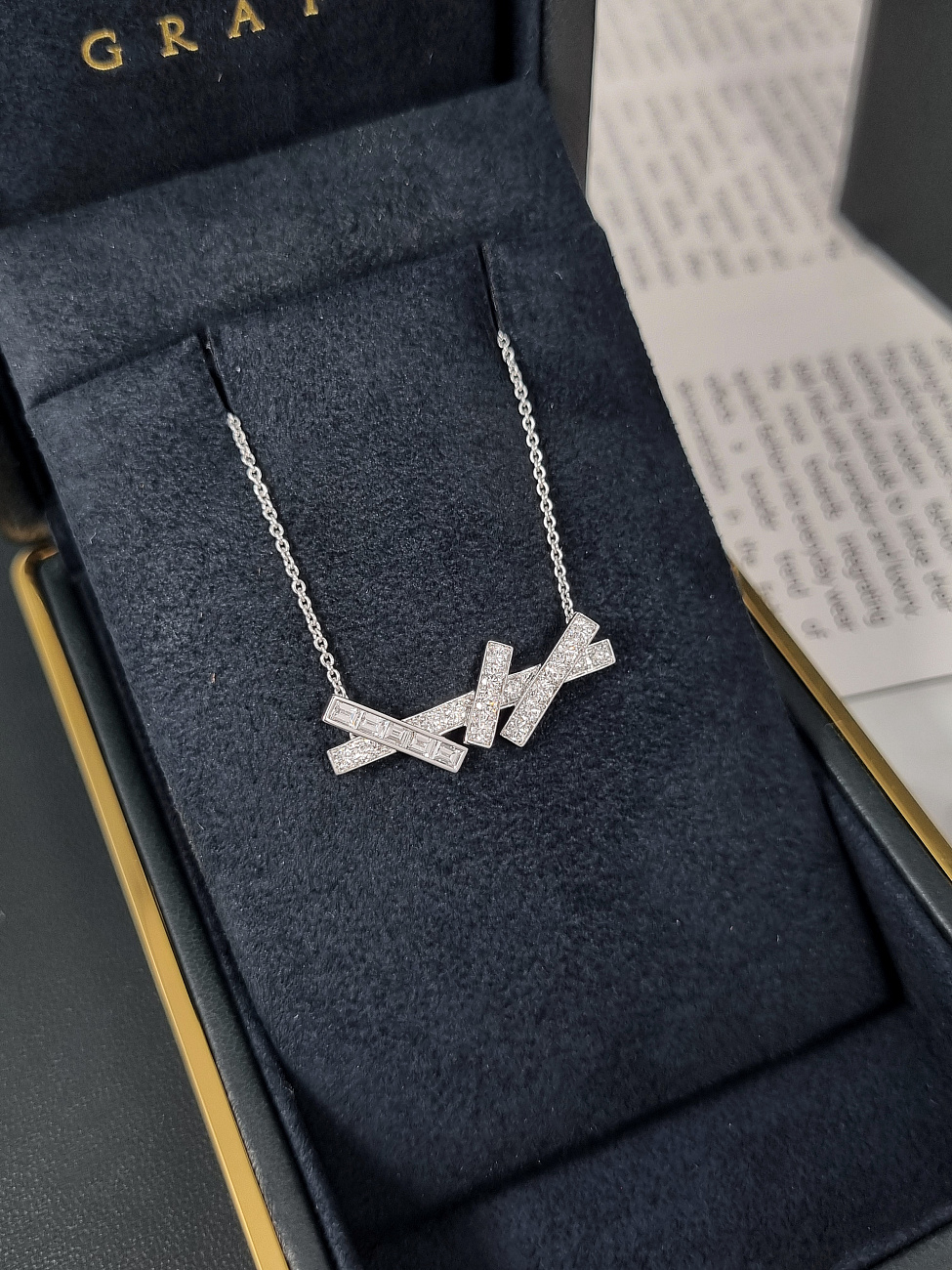 Украшение Graff  Threads Diamond Mini Pendant  RGP779 