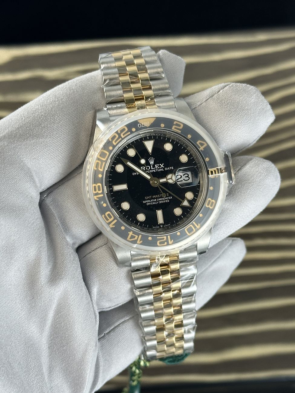 Часы Rolex  Gmt-Master Ii Steel & Yellow Gold 2023  126713GRNR