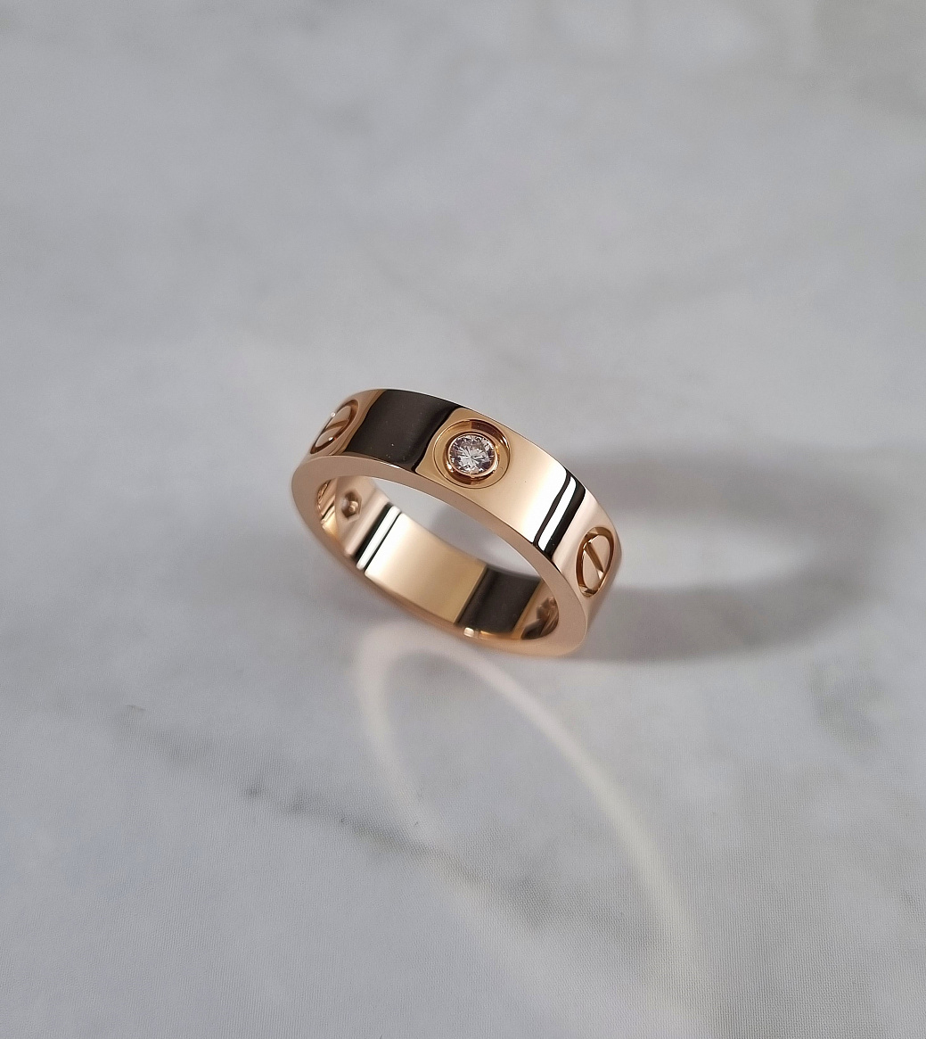 Украшение Cartier  Love Ring, 3 Diamonds  B4087500 